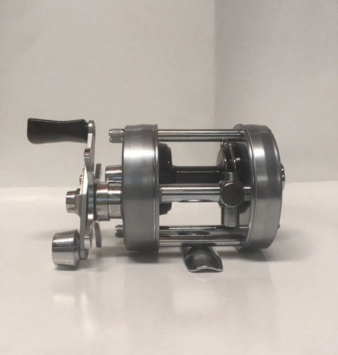 レア物 1984製 ABU AMBASSADEUR 2500C