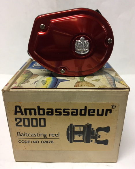 Vintage Reel made in 1982 ABU AMBASSADEUR 2000