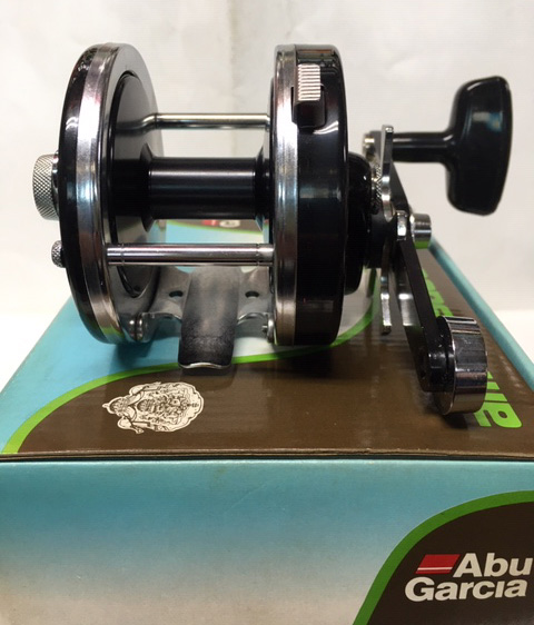 Vintage Reel made in 2001 ABU AMBASSADEUR 8000C Jigging reel